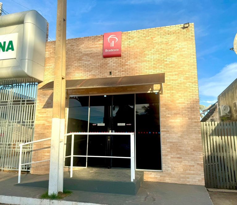 Segundo o comunicado, os correntistas e usuários deverão buscar atendimento presencial em outra unidade