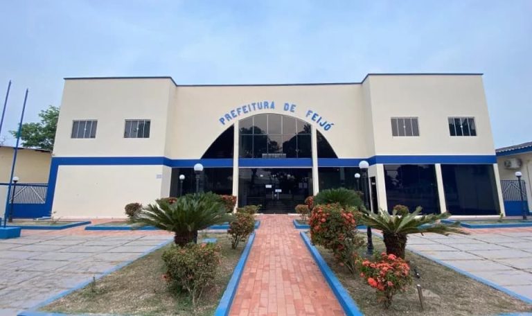 Prefeitura de Feijó institui gratificação de 75% para servidores de escolas em tempo integral