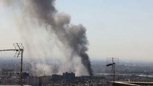 israel-faz-novos-ataques-e-ira-responde-com-misseis-em-jerusalem