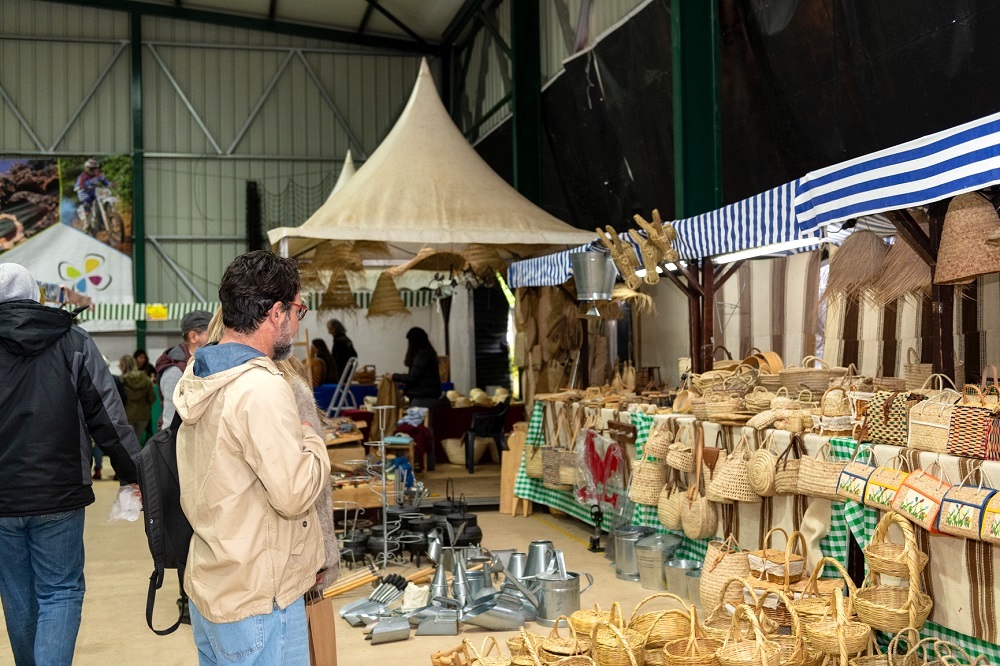 Cortelha hostí Aguardente and Honey Fair ve vnitrozemí obce Loulé