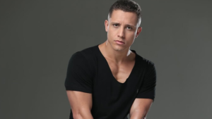 Influenciador de 28 anos é morto por idoso durante briga familiar