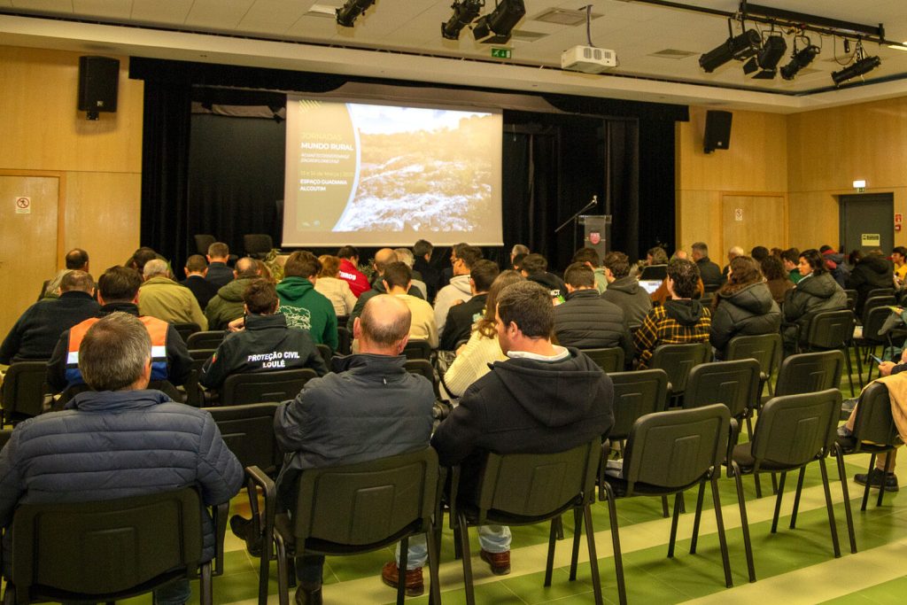 Alcoutim diskutuje o místním rozvoji v Jornadas do Mundo Rural