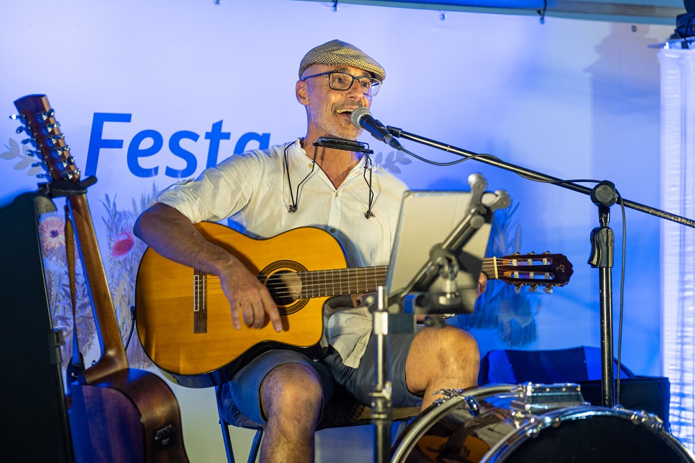 Cortelha hostí Aguardente and Honey Fair ve vnitrozemí obce Loulé