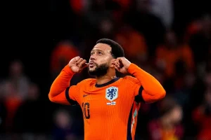 Memphis Depay é cortado da Holanda após lesão contra o Flamengo