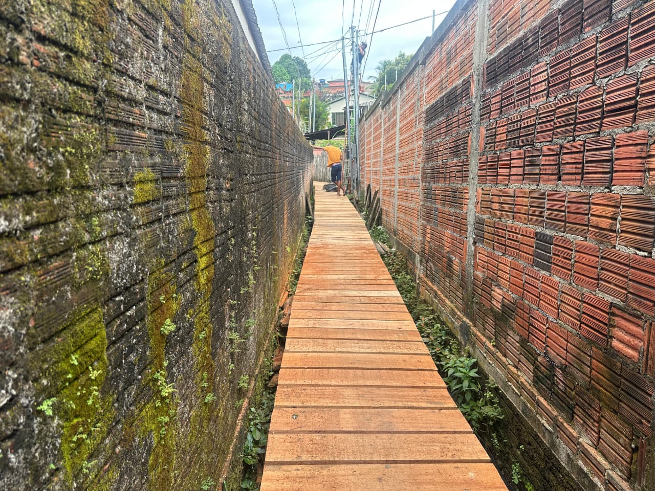 Radnice Cruzeiro do Sul staví sklady ve čtvrtích města