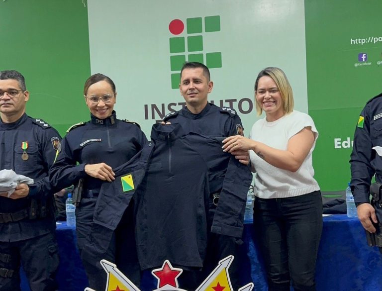 A solenidade contou também com a presença da comandante-geral da PMAC, Marta Renata