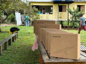 Comunidades rurais de Cruzeiro do Sul recebem internet via satélite e ampliam acesso à tecnologia