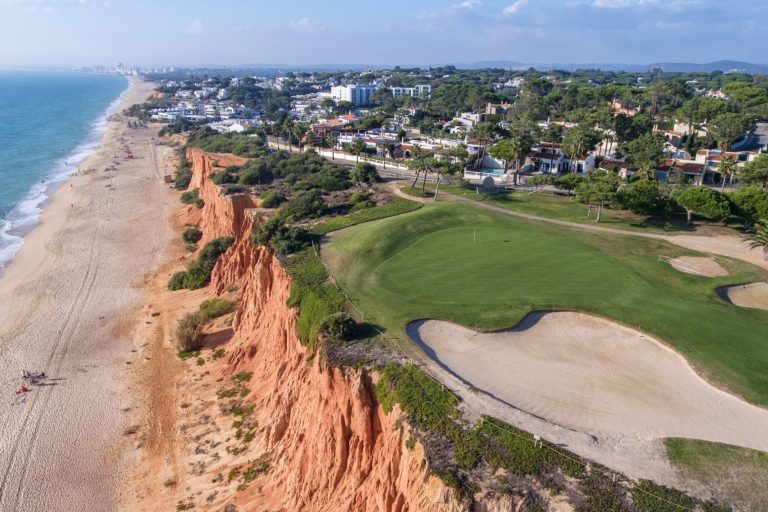 Ani pláž, ani gastronomie: je to sport, kvůli kterému do Algarve cestuje stále více lidí