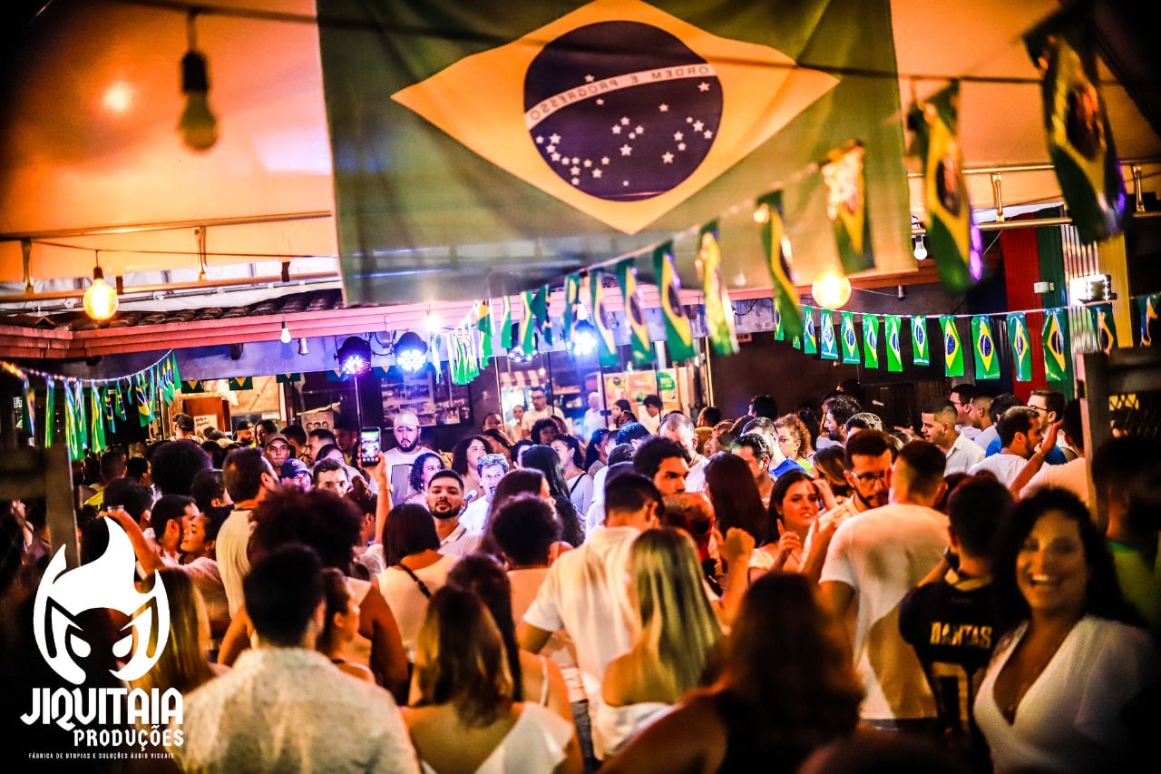 Představení, kruh samby a večer 2000! Zjistěte, jak si užít víkend s Giro Cultural