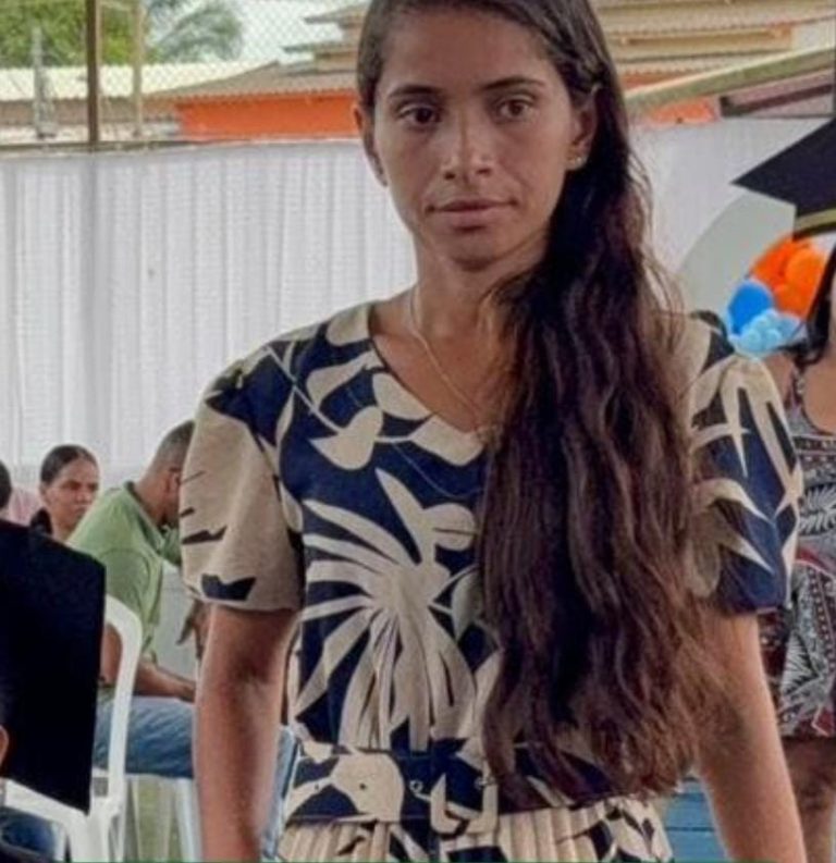 Família pede ajuda para encontrar jovem de 24 anos desaparecida em Tarauacá