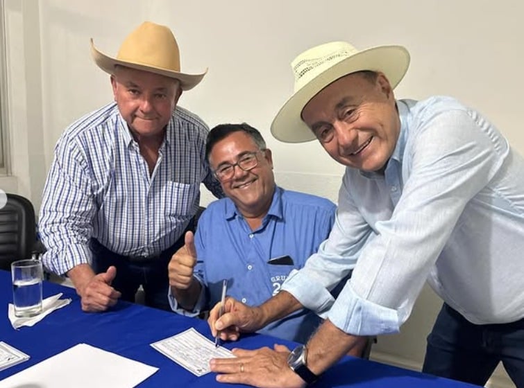 Bocalom filia pecuarista e filho ao PSDB e reforça base no Acre