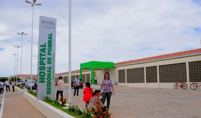 Mulher morre após comer pizza e surto leva mais de 100 pessoas ao hospital