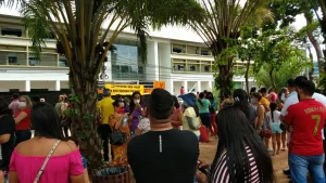 Professores da rede municipal param nesta sexta