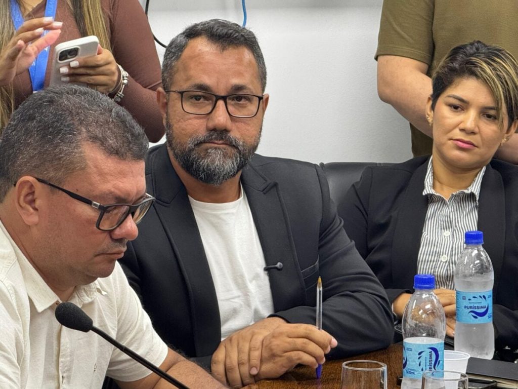 Em sua fala, o prefeito tratou de sua posição política e o nível de seu comprometimento com a causa.Em sua fala, o prefeito tratou de sua posição política e o nível de seu comprometimento com a causa.