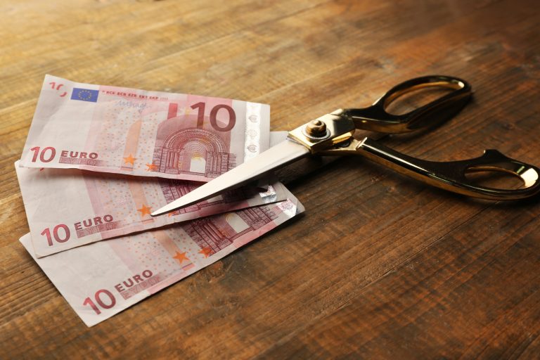 „Část země platí daně, které ostatní neplatí“: to je realita tisíců pracovníků, kteří jsou placeni „na straně“