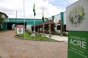 Professores são suspensos por 90 dias após processo disciplinar