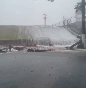 Muro do Aeroporto de Congonhas desaba durante forte tempestade