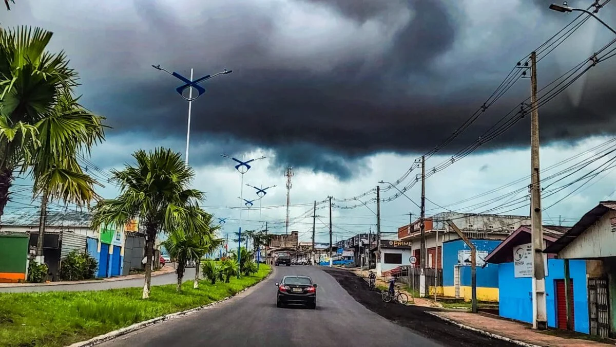 Inmet emite alerta de chuvas intensas no Acre