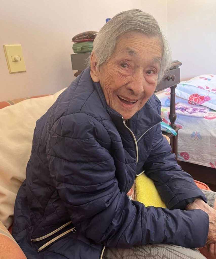 Matka Ney Matogrosso umírá v Riu ve věku 103 let; zpěvák vzdává hold