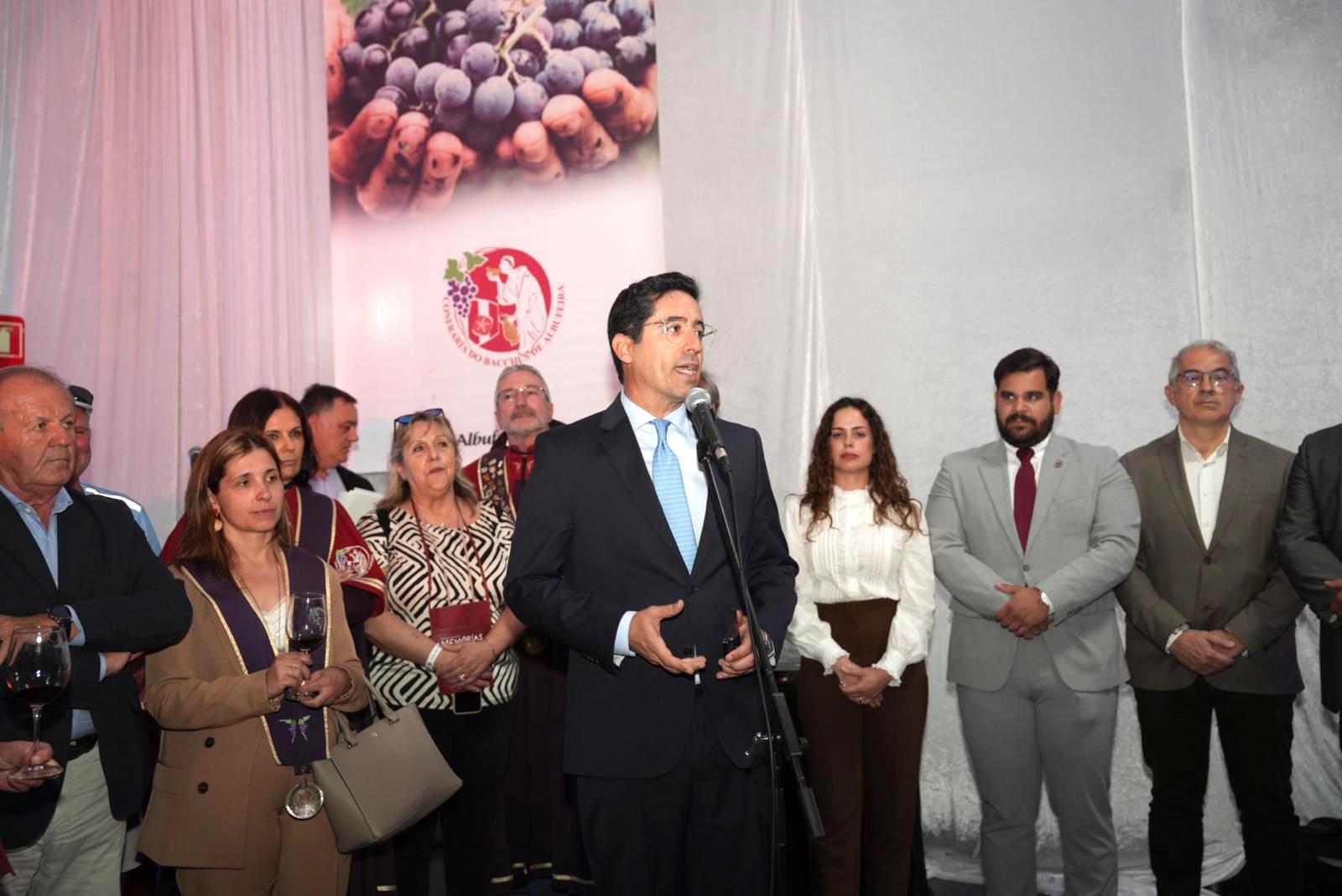 Albufeira přijala kolem 7 000 návštěvníků na Velké portugalské výstavě vín