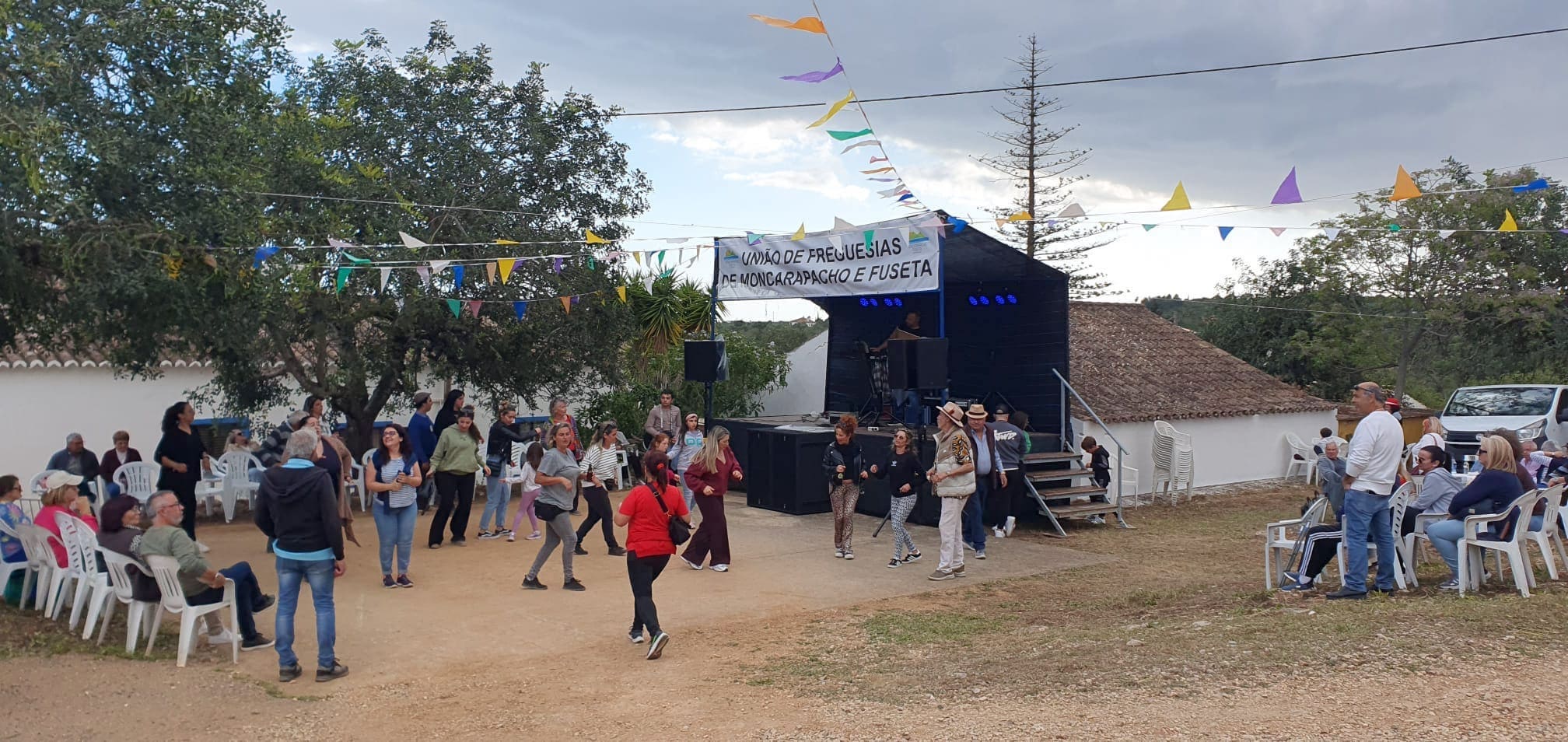 Moncarapacho oslavuje tradici festivalem Cerro da Cabeça