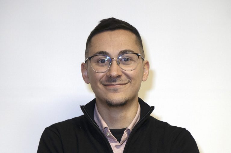 Mezi hrozbou a příležitostí: ropný paradox v cestovním ruchu Algarve | Autor: João Rodrigues