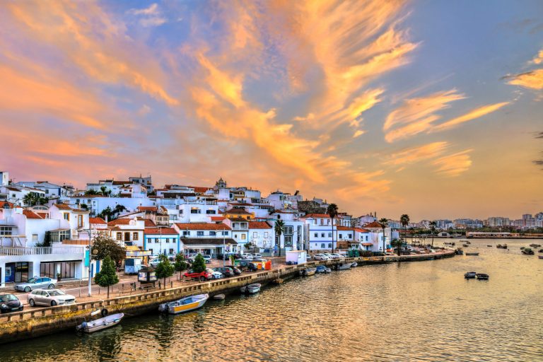 Nová digitální čtvrť slibuje transformaci cestovního ruchu ve Ferragudu