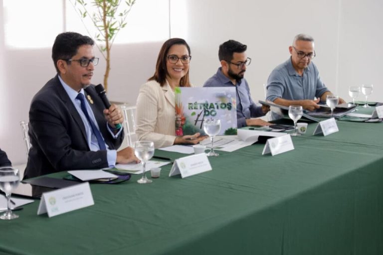 Mailza Assis reúne secretariado e inicia transição de gestão no Acre