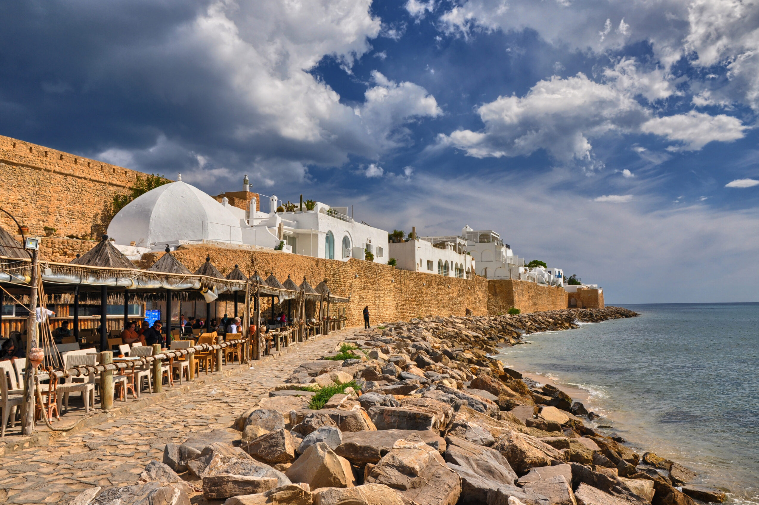 Sbohem Algarve? Portugalci v létě „napadnou“ tyto dvě nejlevnější plážové destinace