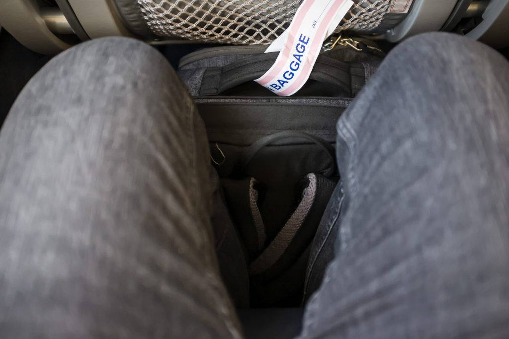 Sbohem příruční zavazadlo: tato evropská letecká společnost není nízkonákladová a nyní vám umožňuje cestovat pouze s batohem za nejlevnější tarif