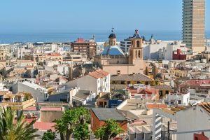 Toto město „od vedle“ patří pro letošní léto k nejoblíbenějším destinacím v Evropě, a to jsou důvody