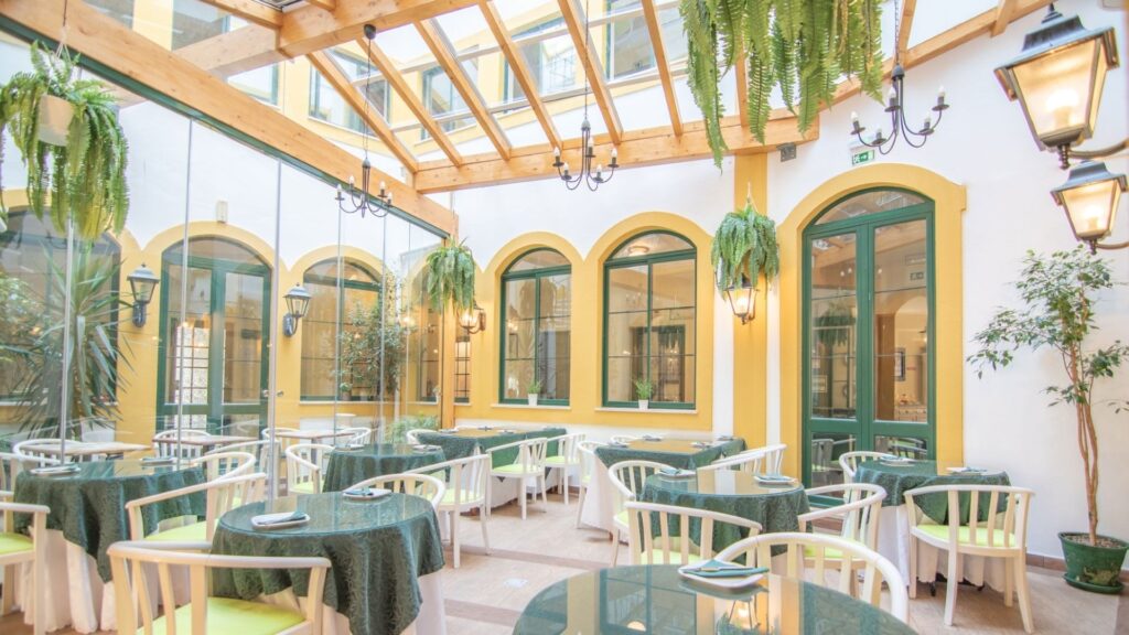 “Daleko od pláže, blízko srdce”: tento hotel s bazénem s horkou vodou se nachází ve městě Algarve, kde můžete jíst cataplana a noc stojí 45 EUR