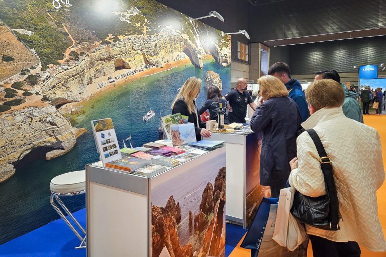 Albufeira propaguje turistickou destinaci v Expovacaciones v Bilbau