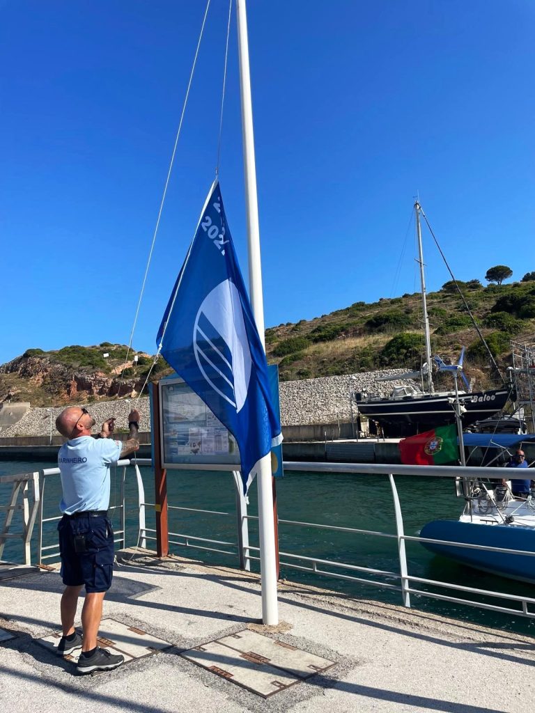 Modrá vlajka opět vyznamenává Marina de Albufeira již 23. rok v řadě