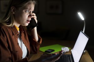 Odborníci varují: Pokud během hovoru vyslovíte tato „zakázaná“ slova, můžete nechat svůj bankovní účet „nulový“