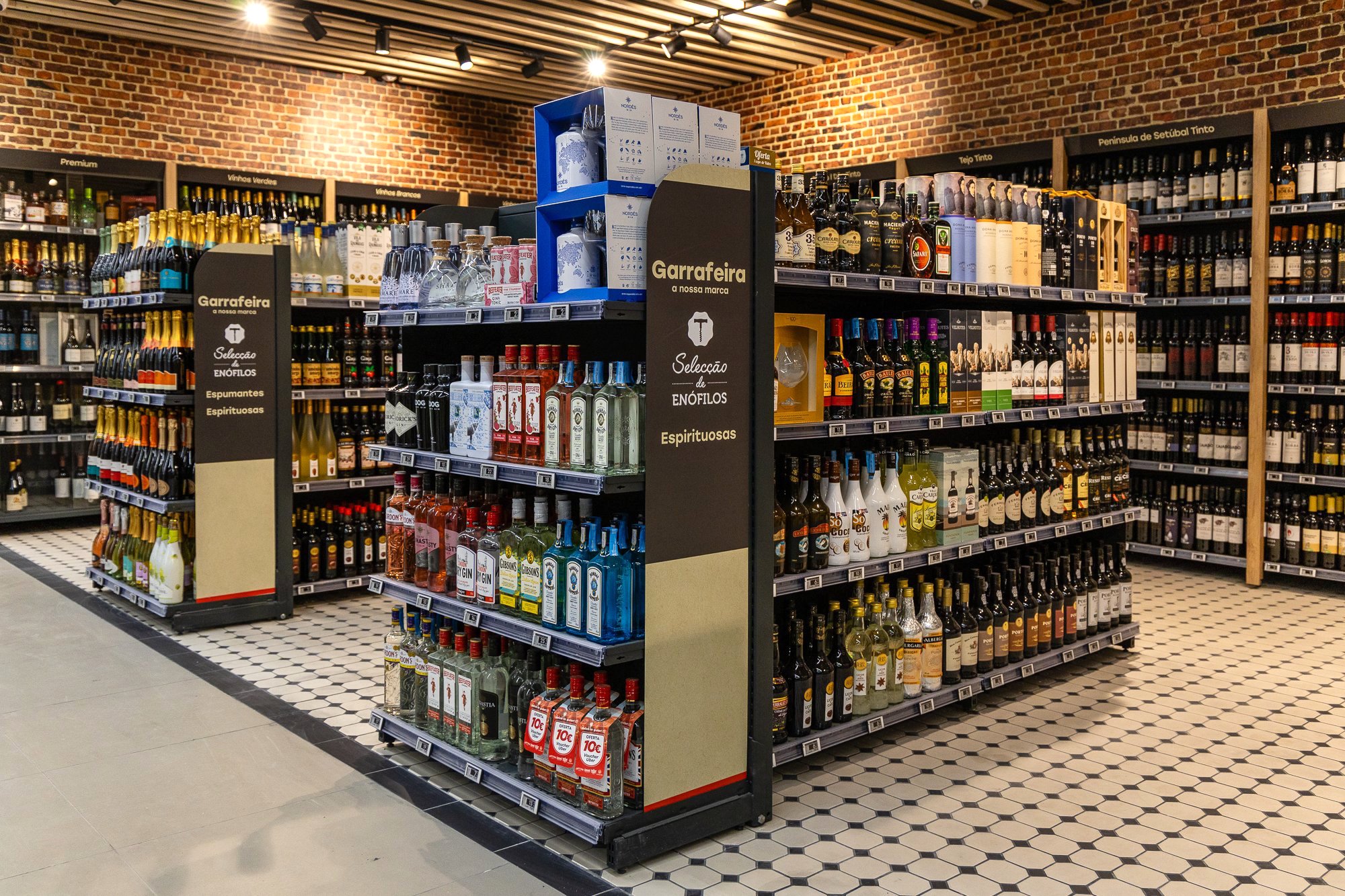 Nová prodejna Intermarché v Algoz vytváří 45 pracovních míst