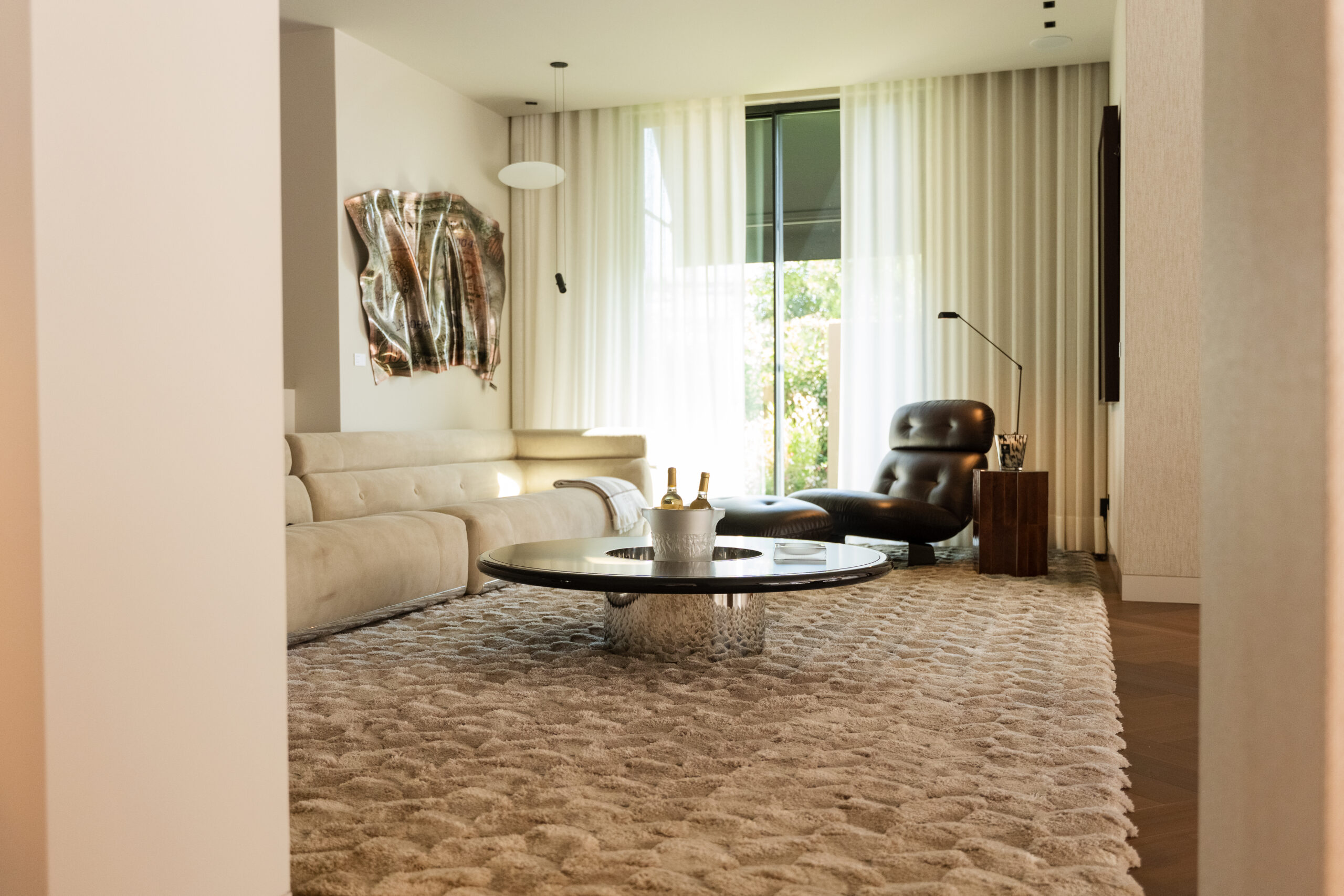 Nový showroom Vilaça Interiores spojuje design, umění a životní styl v Almancil