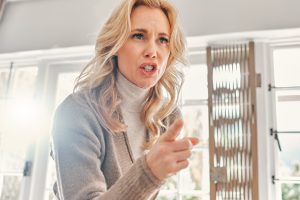 Ti, kteří lžou „vždy“, dělají toto: poznejte diskrétní znamení, která odhalují lež, i když se vše zdá normální