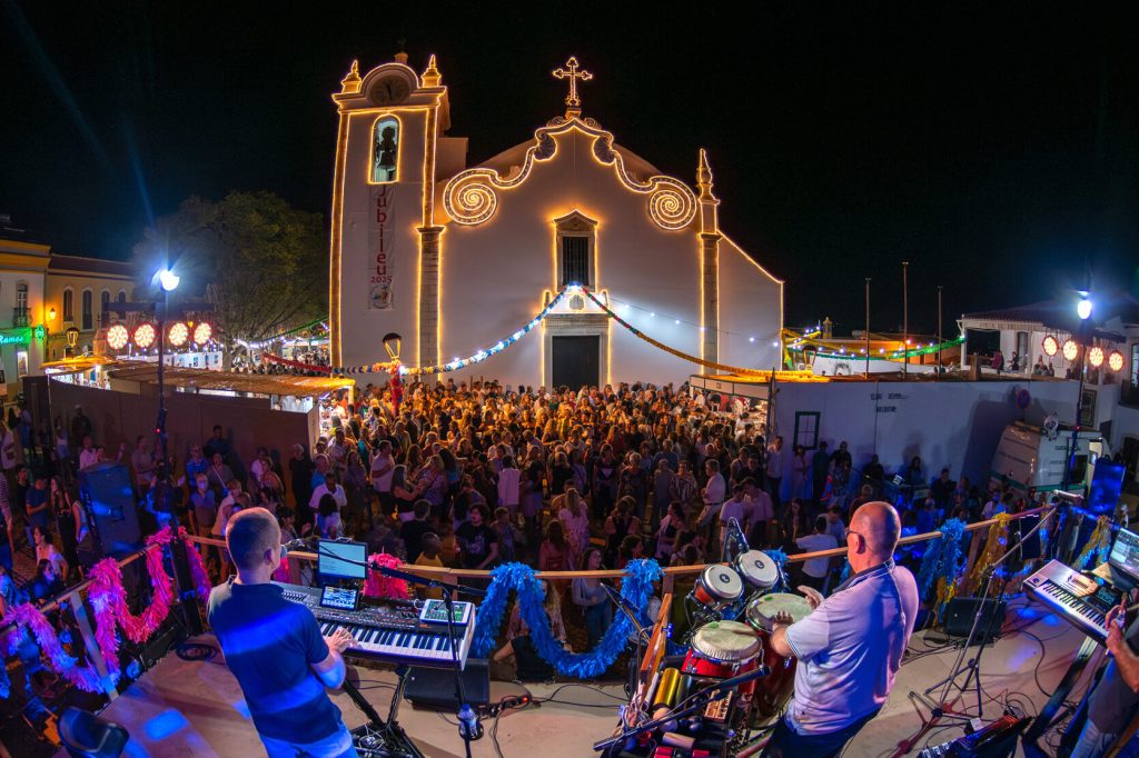 Oslavy Boliqueime spojují tradici, hudbu a regionální kuchyni