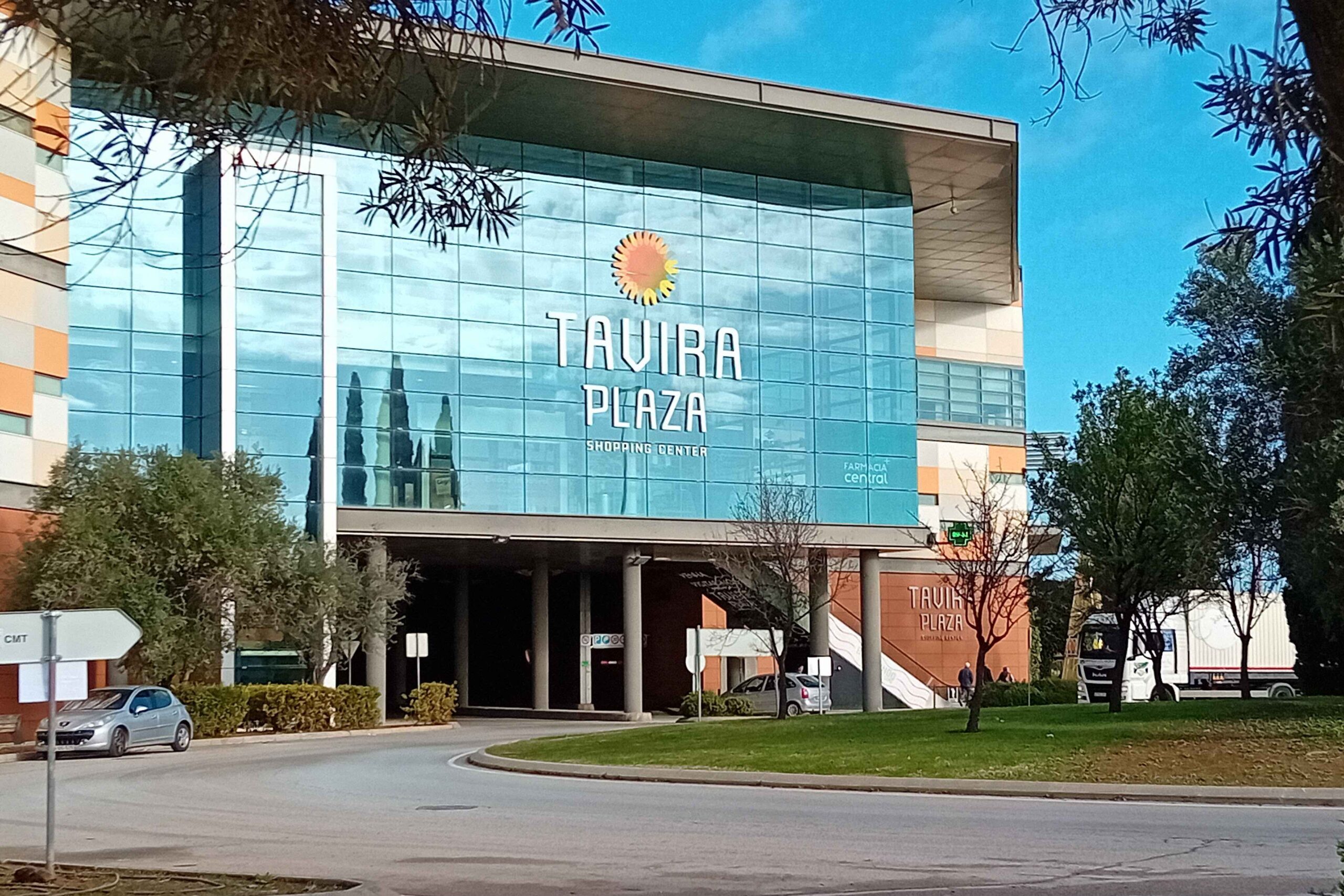 Tavira Plaza postupuje ve výrobě solární energie, aby snížila ekologickou stopu