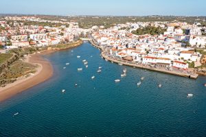Španělé se vzdali Algarve: tato města a krajiny nadále přitahují letní návštěvy