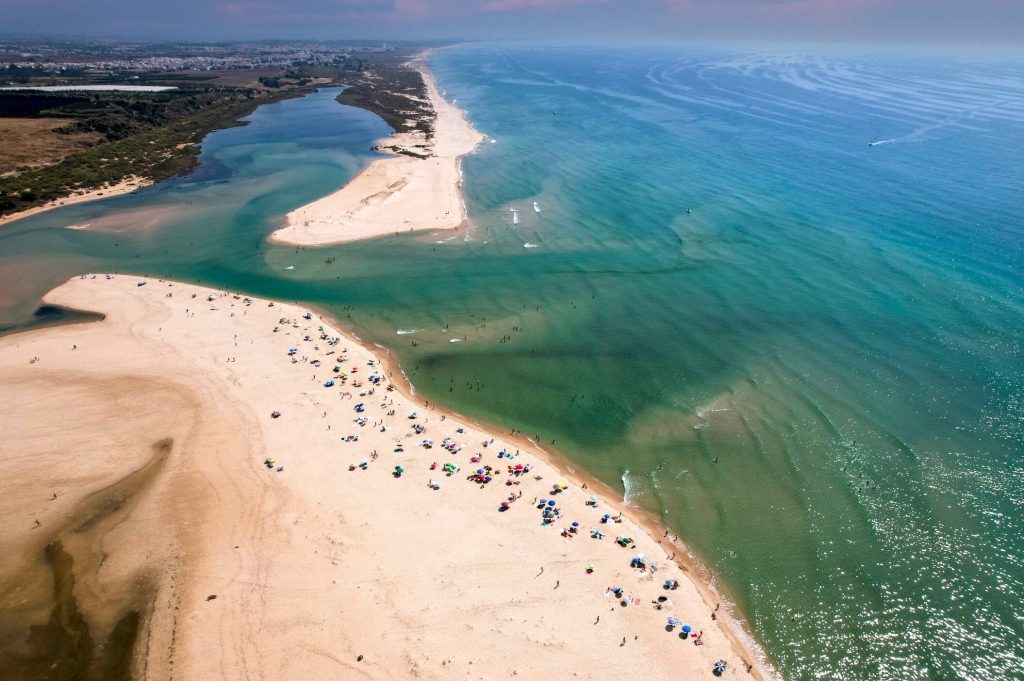 Němci se vzdali tomuto koutu Algarve, který je v Sotaventu a vypadá jako Maledivy