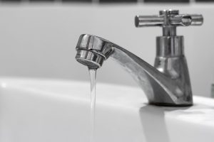 Voda tíží rozpočet stále více: jsou obce, kde účet již přesahuje 50 eur